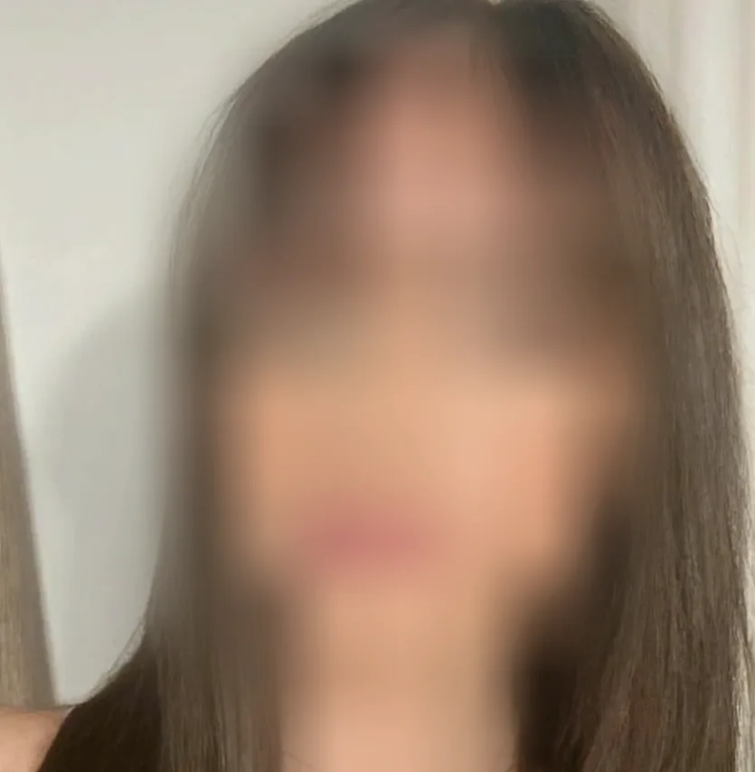 Bernadette, 23