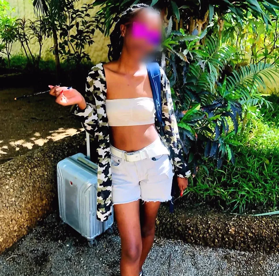 Carina, 21