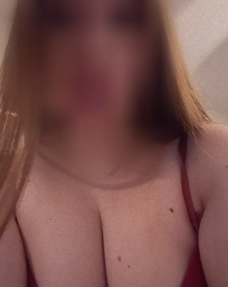 Cornelia, 22