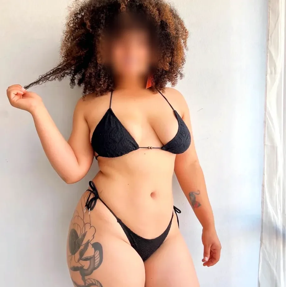 Jasmin, 30