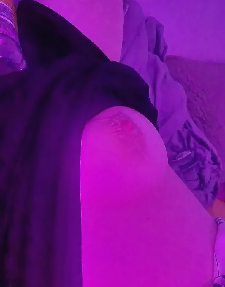 Lena, 34