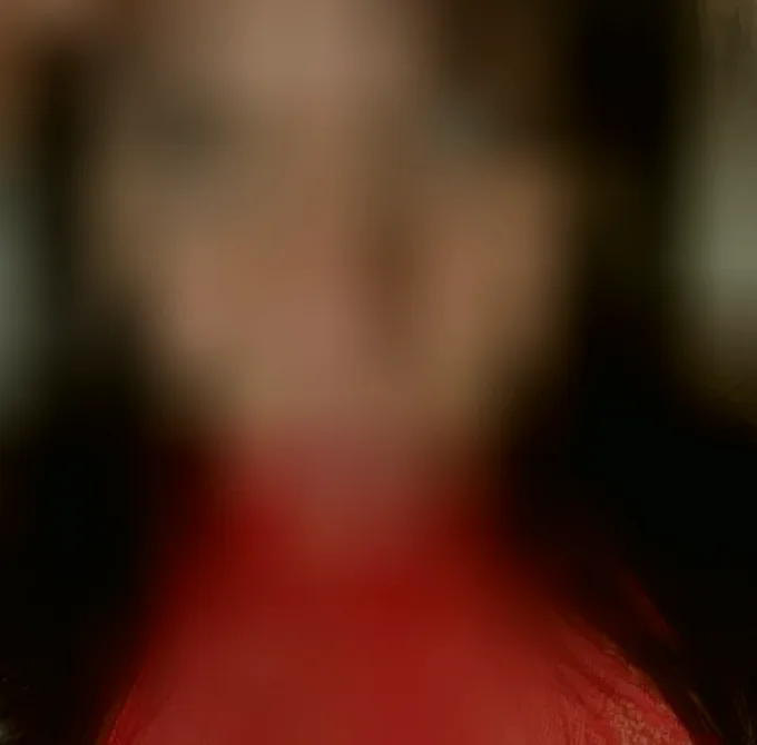 Lena, 32
